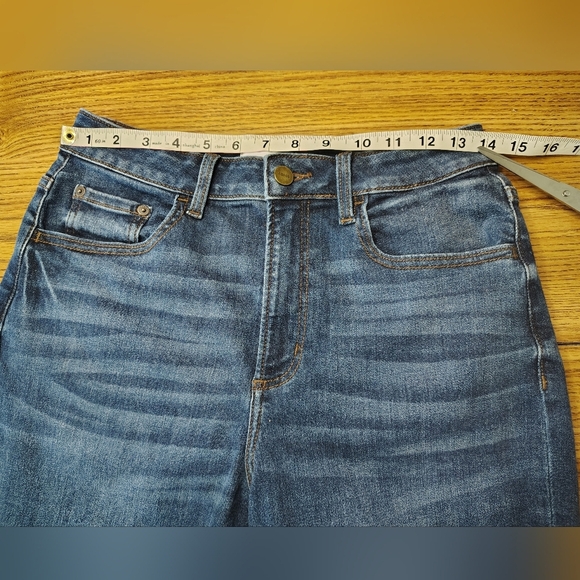 Ceros women's high-rise, relaxed fit, Tapered denim jeans, size 28. - Picture 6 of 16